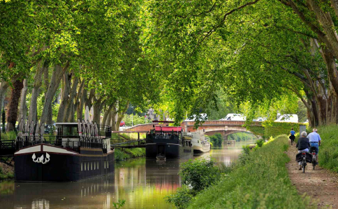 Ceļojums uz Tulūzu Francijā Maija brīvdienās ar FlyMeAway